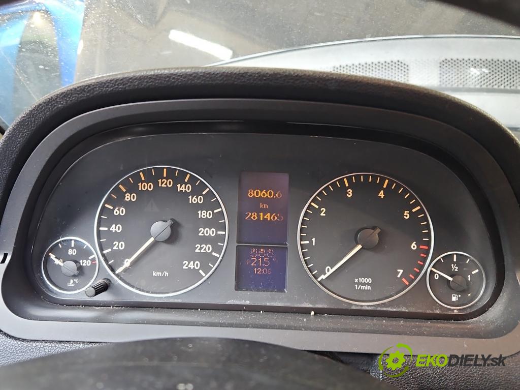 Mercedes A W169 2004-2012 1.5 95 HP manual 70 kW 1498 cm3 5- prístrojovka/ budíky 1031098101 (Prístrojová doska)