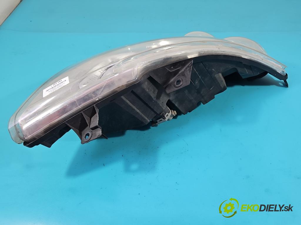 Renault Master III 2010-2019 2.3 dci 125 HP manual 92 kW 2299 cm3 5- Reflektor: pravý  (Svetlo predné pravé)