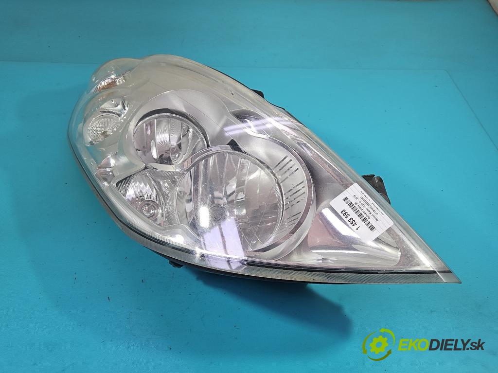 Renault Master III 2010-2019 2.3 dci 125 HP manual 92 kW 2299 cm3 5- Reflektor: pravý  (Svetlo predné pravé)