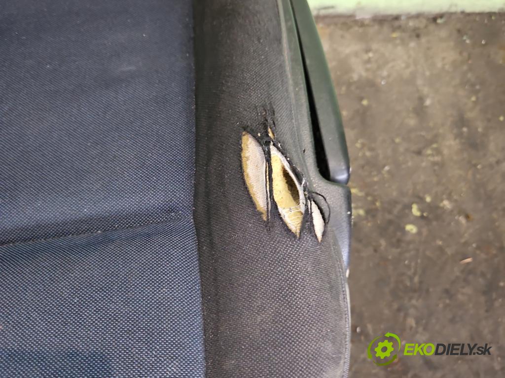 Renault Master III 2010-2019 2.3 dci 125 HP manual 92 kW 2299 cm3 5- Sedačka ľavý  (Sedadlo)