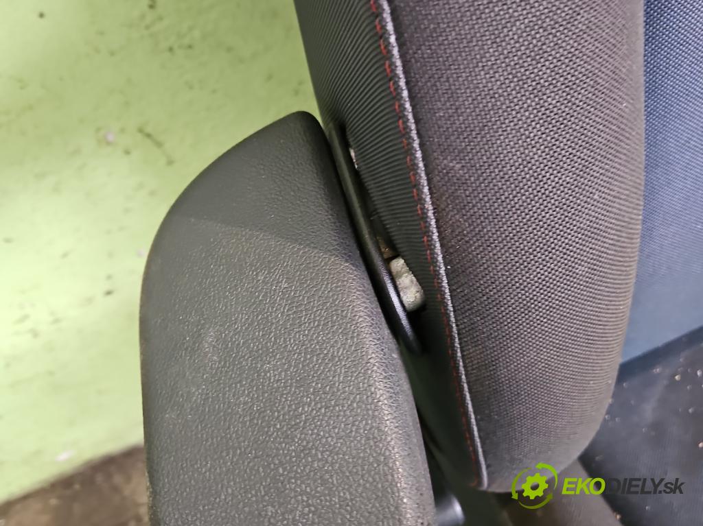 Renault Master III 2010-2019 2.3 dci 125 HP manual 92 kW 2299 cm3 5- Sedačka ľavý  (Sedadlo)