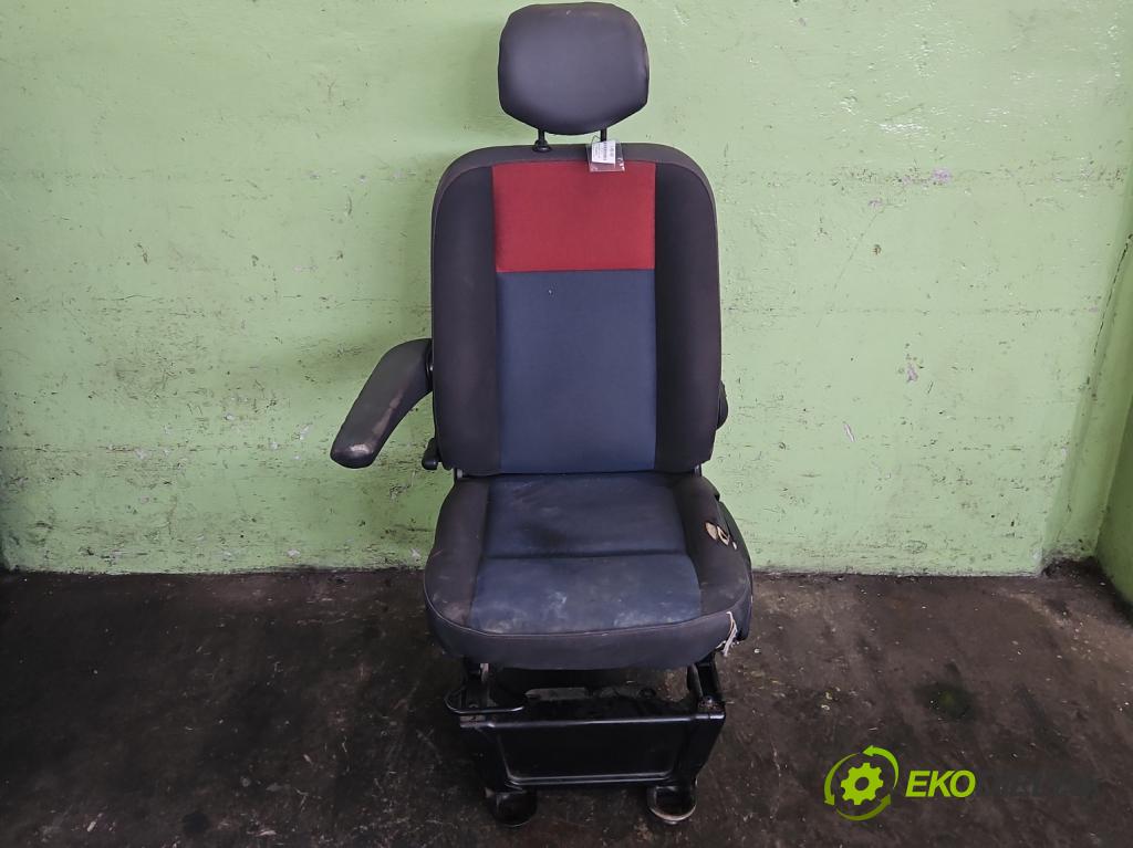 Renault Master III 2010-2019 2.3 dci 125 HP manual 92 kW 2299 cm3 5- Sedačka ľavý  (Sedadlo)