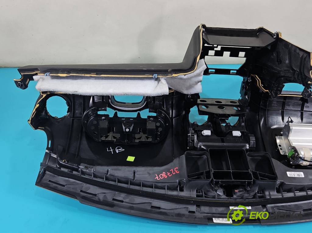 Mercedes ML W164 2005-2011 3.0 cdi (642940) 224hp automatic 165 kW 2987 cm3 5- kokpit,pristrojová doska rozdeľovacia A1646800387