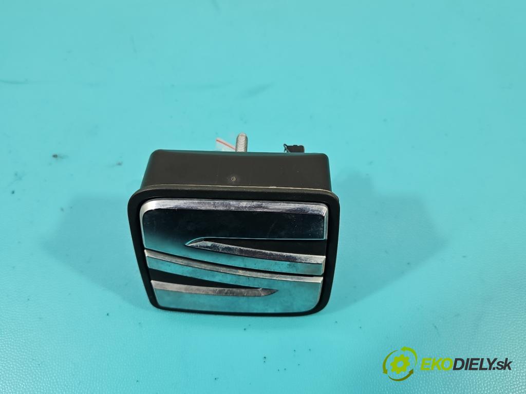 Seat Ibiza V KJ 2017- 1.0 TSI 95 HP manual 70 kW 999 cm3 5- rukoväť kufrové dvere zadné 6F0827565