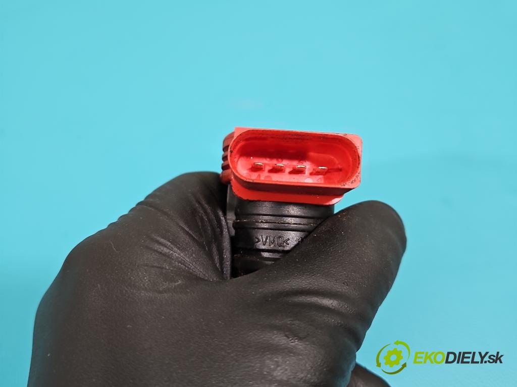 Audi A4 B6 2000-2004 2.0 20V (ALT) 131 HP automatic 96 kW 1984 cm3 4- cievka zapaľovacia 06C905115M (Zapaľovacia cievka)