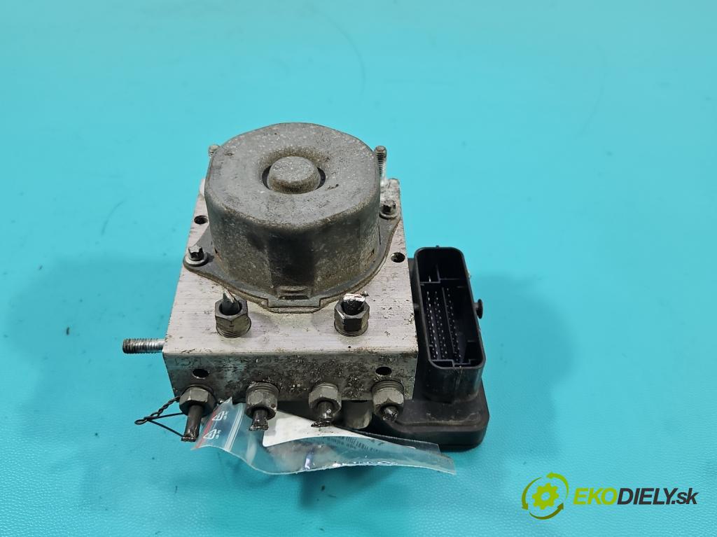 Renault Clio IV 2012-2020 1.1 16V 75 HP manual 55 kW 1149 cm3 5- čerpadlo abs 476601203R (Pumpa ABS)