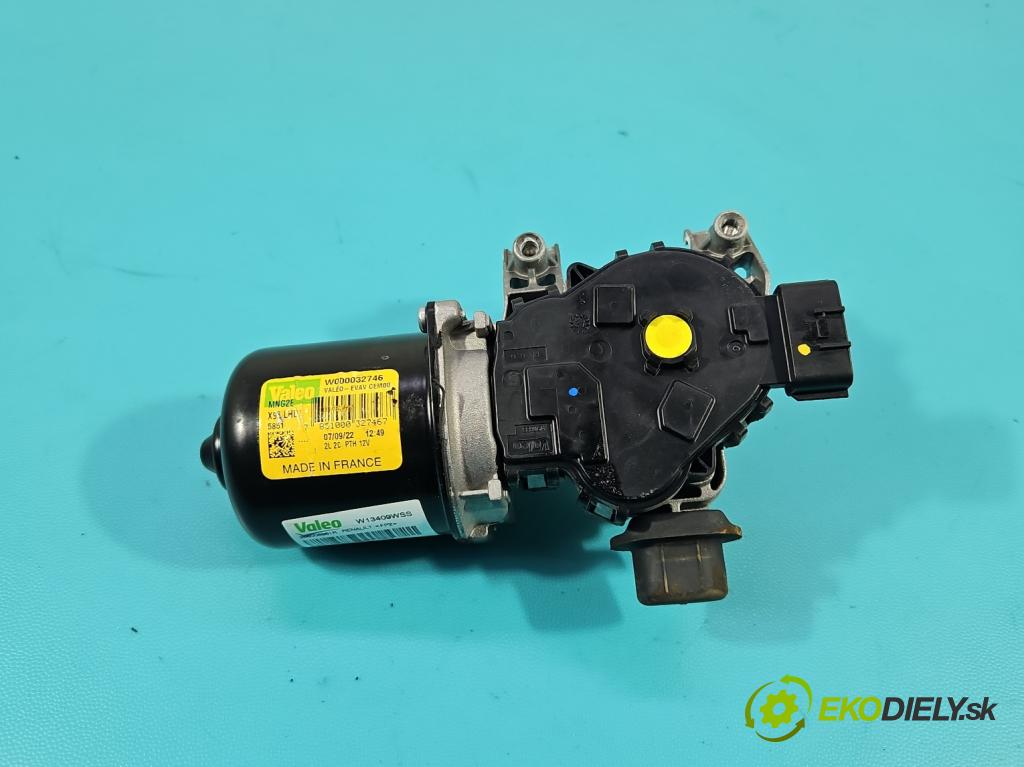 Renault Clio IV 2012-2020 1.1 16V 75 HP manual 55 kW 1149 cm3 5- motor stieračov predné X98LHD5851