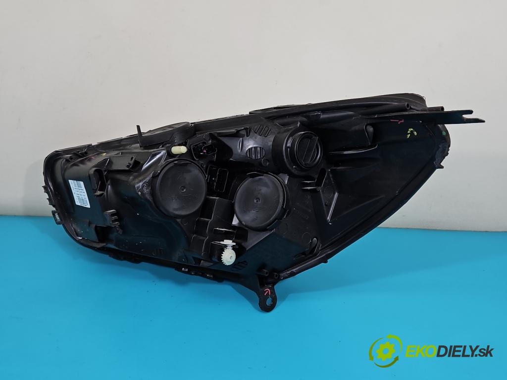 Renault Clio IV 2012-2020 1,2.0 16V 75 HP manual 55 kW 1149 cm3 5- Reflektor: pravý 260103127R (Svetlo predné pravé)