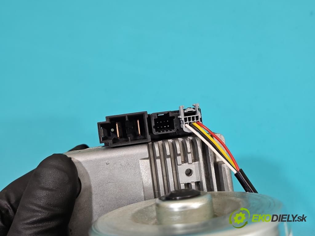 Renault Clio IV 2012-2020 1.1 16V 75 HP manual 55 kW 1149 cm3 5- čerpadlo posilovač 488105110R (Servočerpadlo, pumpa riadenia)