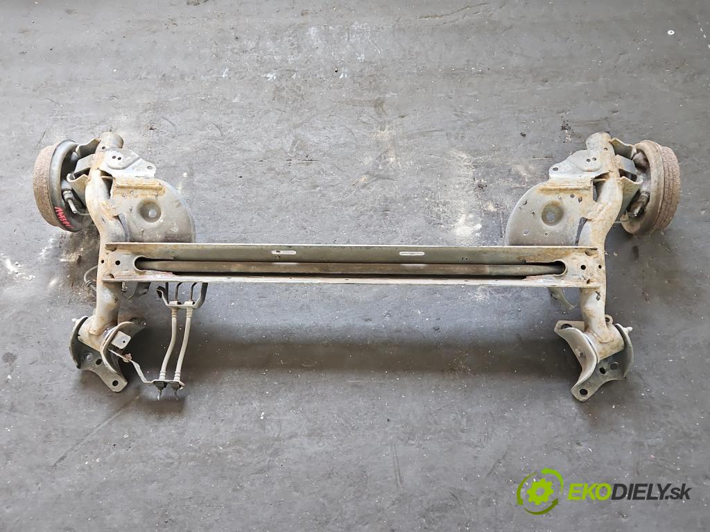 Renault Clio IV 2012-2020 1.1 16V 75 hp manual 55 kW 1149 cm3 5- zadní výztuha  (Výztuhy zadní)