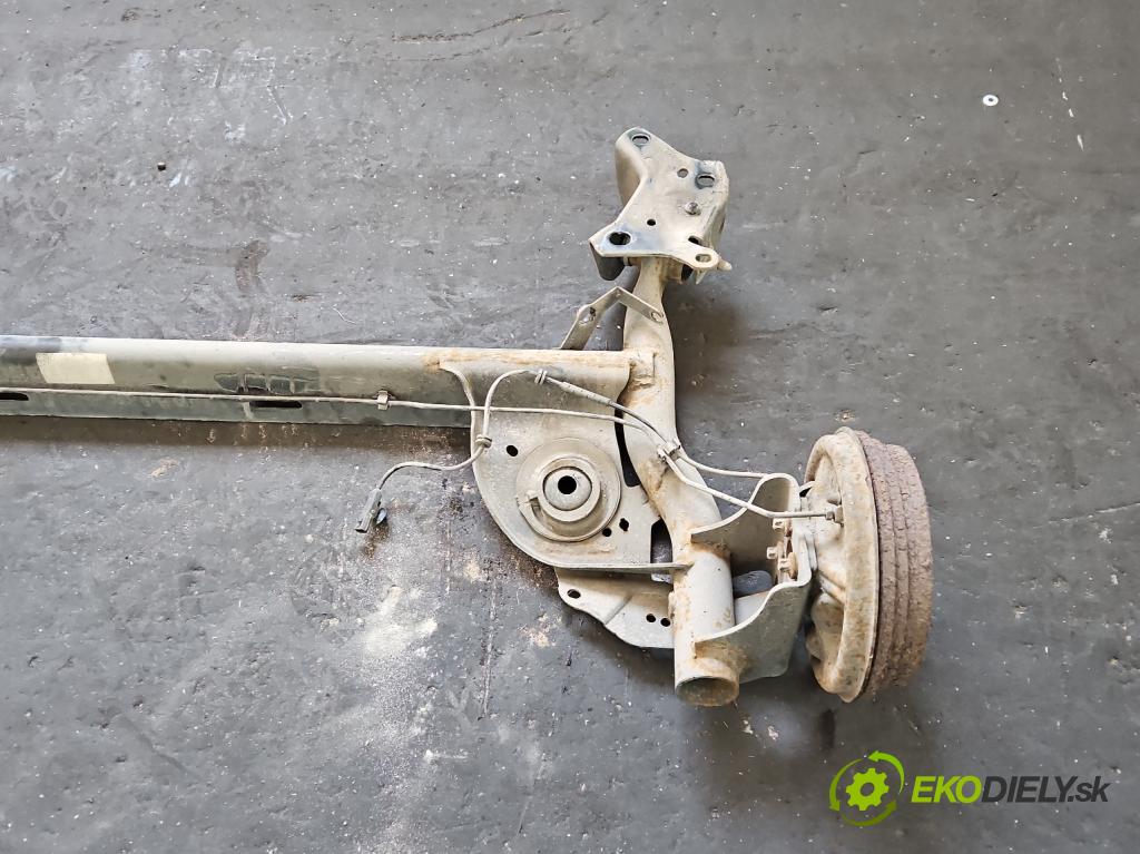 Renault Clio IV 2012-2020 1.1 16V 75 hp manual 55 kW 1149 cm3 5- zadní výztuha  (Výztuhy zadní)