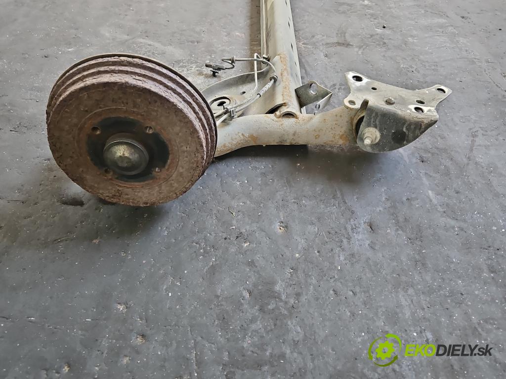 Renault Clio IV 2012-2020 1.1 16V 75 hp manual 55 kW 1149 cm3 5- zadní výztuha  (Výztuhy zadní)