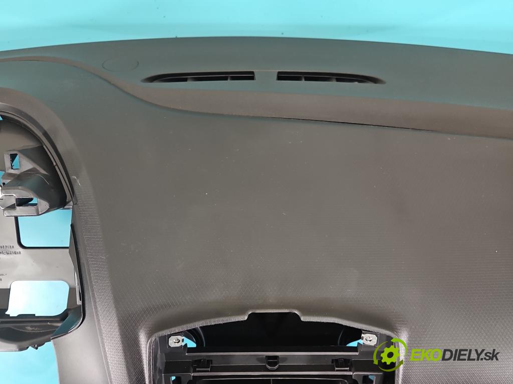 Renault Clio IV 2012-2020 1.1 16V 75 HP manual 55 kW 1149 cm3 5- kokpit,pristrojová doska rozdeľovacia