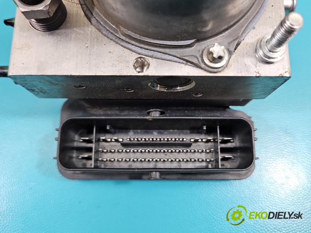 Jaguar XE 2015-2024 2.0d 179KM automatic 132 kW 1999 cm3 4- čerpadlo abs HX73-14F447-AF (Pumpa ABS)