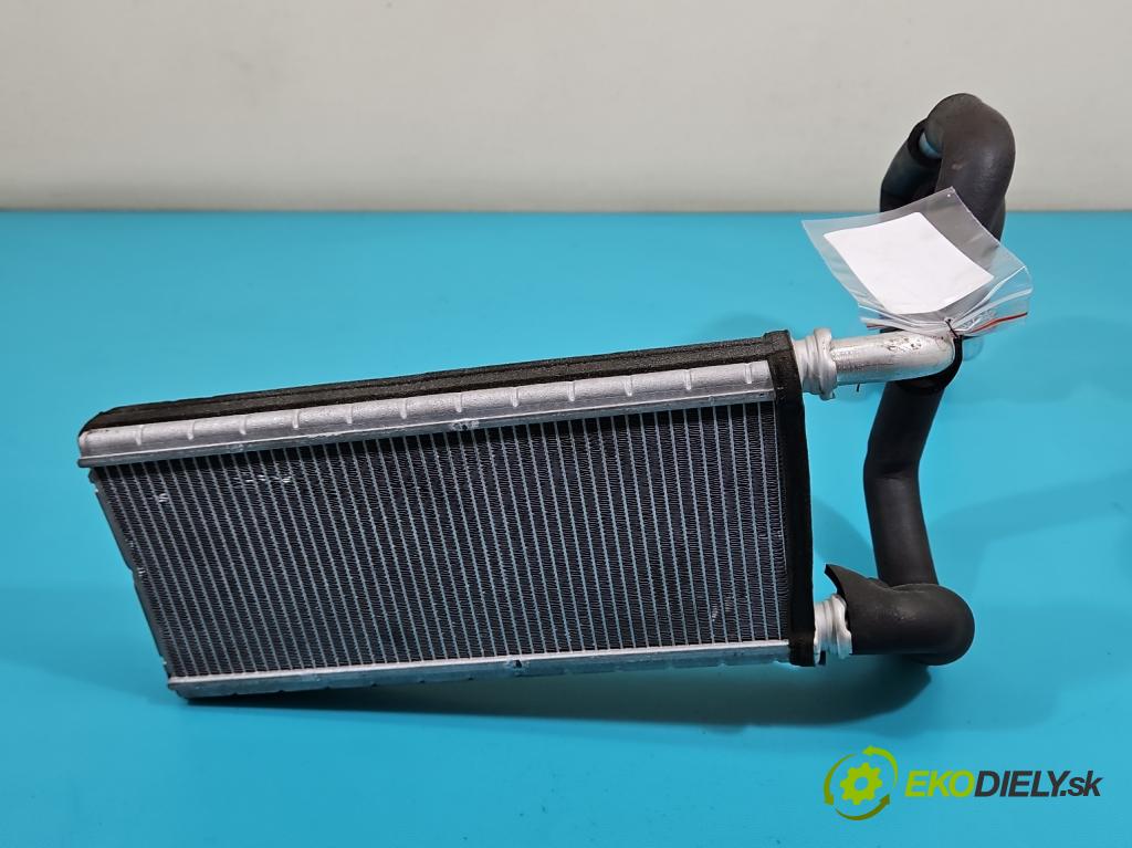 Jaguar XE X760 2015-2024 2.0d 179KM automatic 132 kW 1999 cm3 4- radiátor  (Radiátory topení)