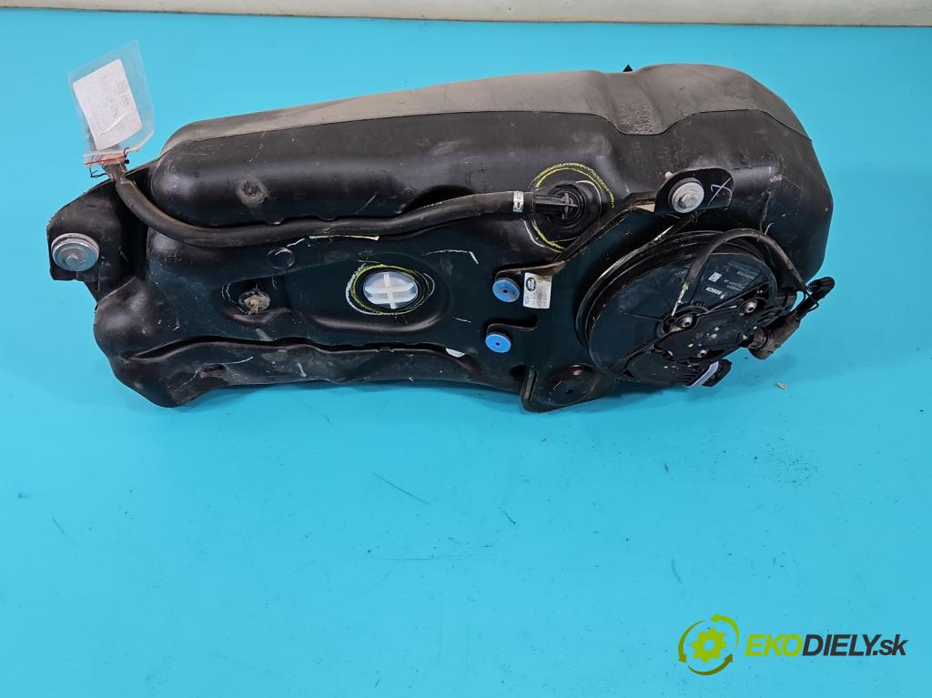 Jaguar XE 2015-2024 2.0d 179KM automatic 132 kW 1999 cm3 4- Nádrž: AdBlue: GX73-5J228-AF