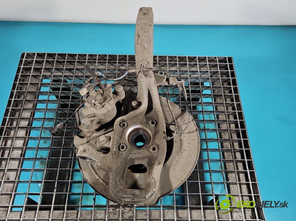 Jaguar XE X760 2015-2024 2.0d 179KM automatic 132 kW 1999 cm3 4- náboj levé GX73-3K186-BA (Náboje)