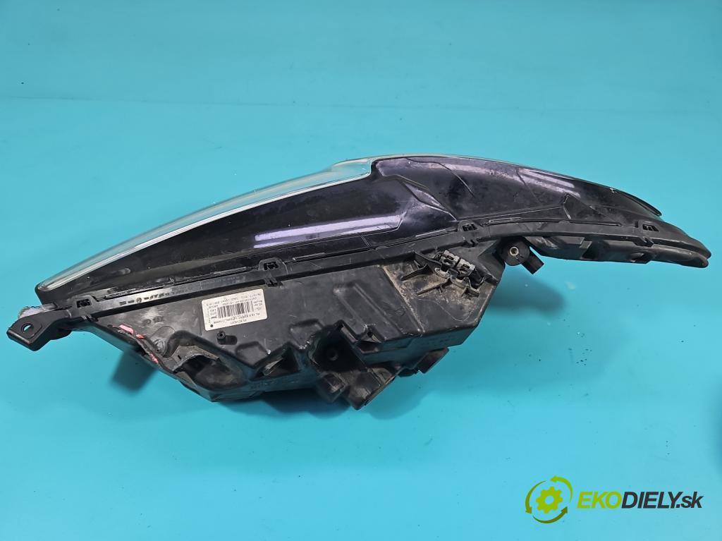 Ford Mondeo Mk5 2014-2022 2.0 tdci 179KM automatic 132 kW 1997 cm3 5- Reflektor: pravý ES73-13D154-AH (Svetlo predné pravé)