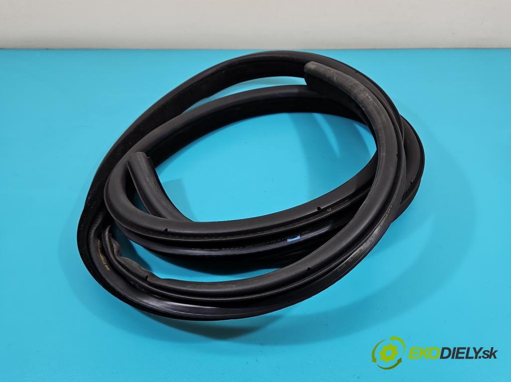 Jaguar XE X760 2015-2024 2.0d 179KM automatic 132 kW 1999 cm3 4- Těsnění: dveře zadní pravé GX73-253A10-A (Ostatní)