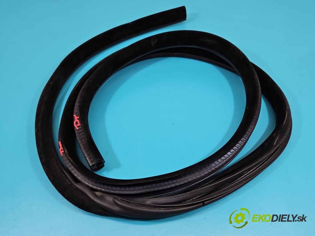 Jaguar XE X760 2015-2024 2.0d 179KM automatic 132 kW 1999 cm3 4- Těsnění: dveře zadní pravé GX73-253A10-A (Ostatní)