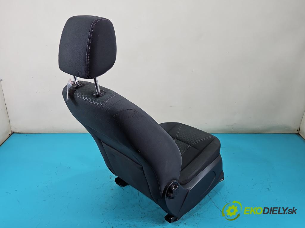 Ford Fiesta Mk7 2008-2017 1.6 16V 120 HP manual 88 kW 1596 cm3 5- Sedačka pravý  (Sedadlo)
