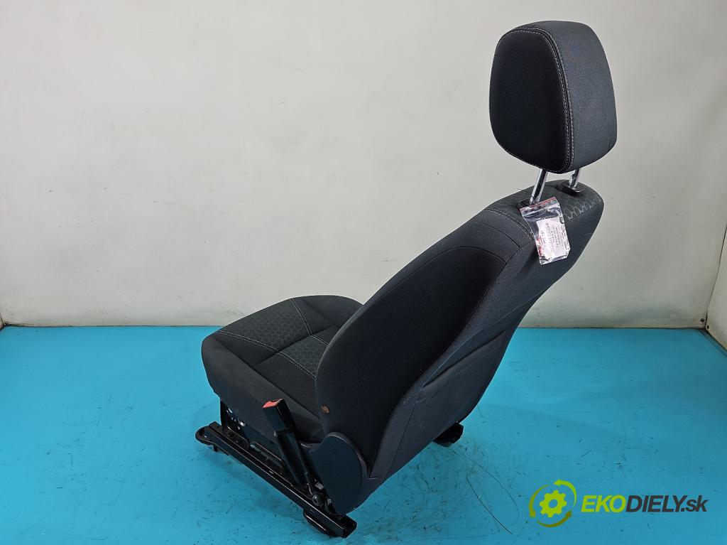 Ford Fiesta Mk7 2008-2017 1.6 16V 120 HP manual 88 kW 1596 cm3 5- Sedačka pravý  (Sedadlo)