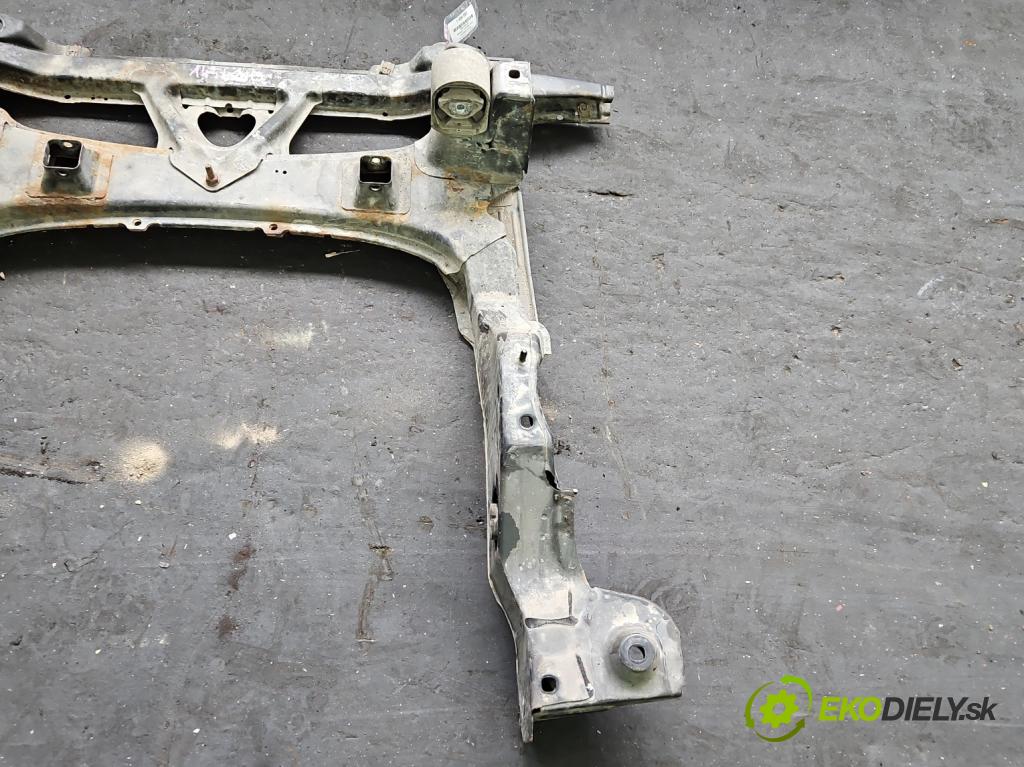 Mercedes A W169 2004-2012 1.5 95 HP manual 70 kW 1498 cm3 5- výstuha motora