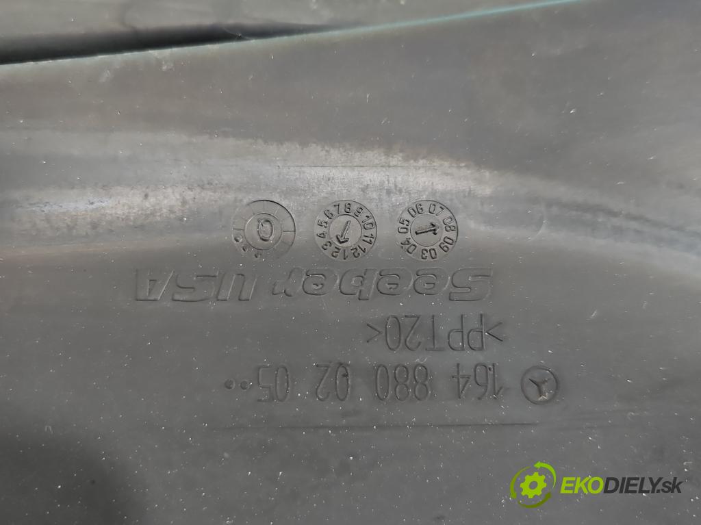 Mercedes ML W164 2005-2011 3.0 cdi (642940) 224hp automatic 165 kW 2987 cm3 5- torpédo 1648800205 (Torpédo (plast pod čelným sklom))