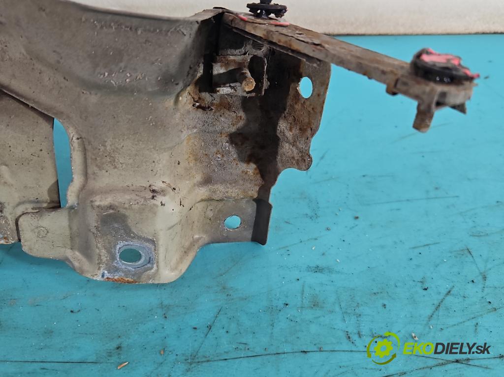 Suzuki Grand Vitara II 2005-2014 2.0 16V 140 hp manual 103 kW 1995 cm3 5- blatnik přední levý  (Predné ľavé)