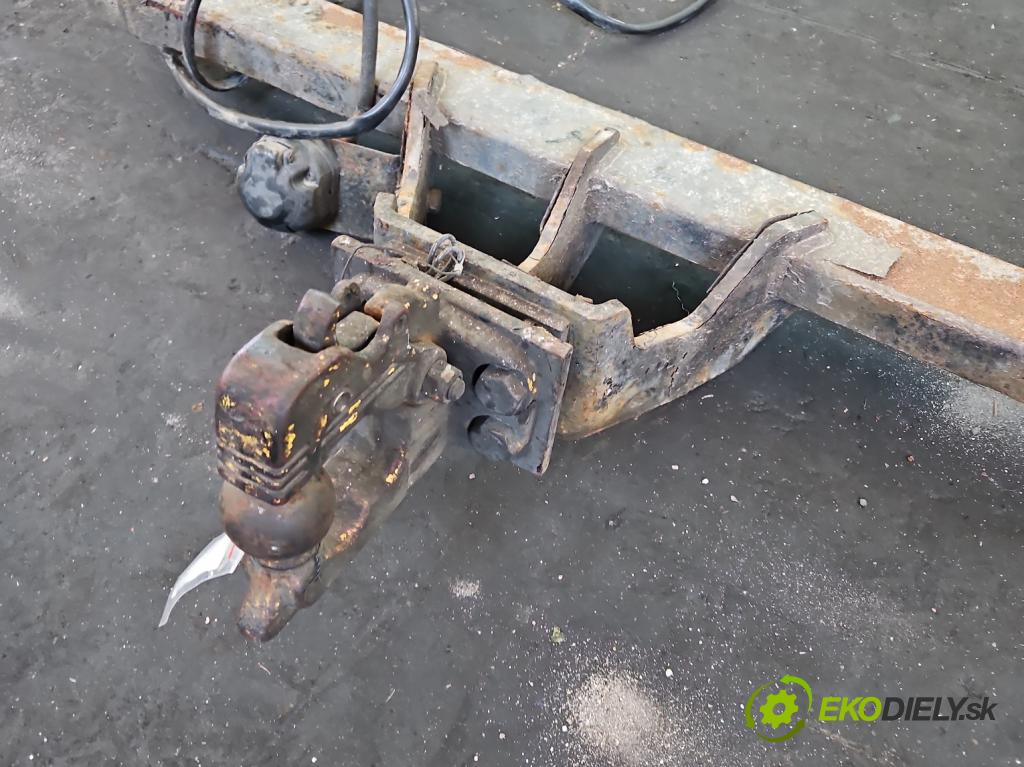 Renault Master III 2010-2019 2.3 dci 125 hp manual 92 kW 2299 cm3 5- oko tažné  (Tažná zařízení)