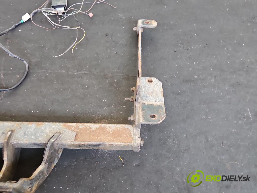 Renault Master III 2010-2019 2.3 dci 125 hp manual 92 kW 2299 cm3 5- oko tažné  (Tažná zařízení)