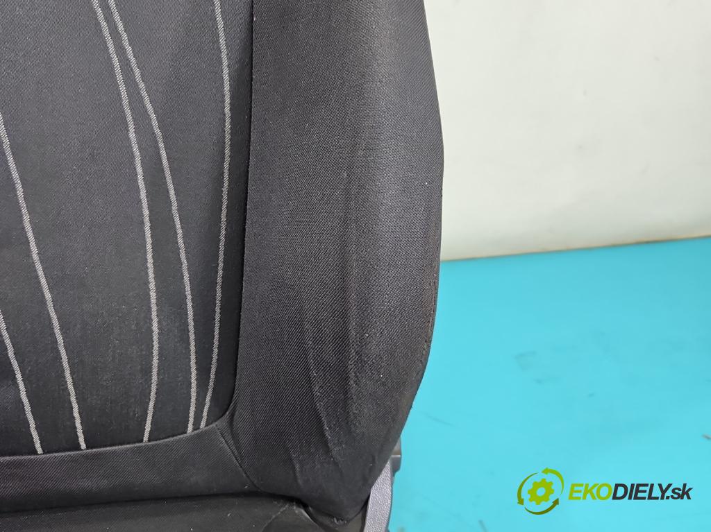 Opel Corsa D 2006-2014 1.2 16V 80 HP manual 59 kW 1229 cm3 3- Sedačka ľavý  (Sedadlo)