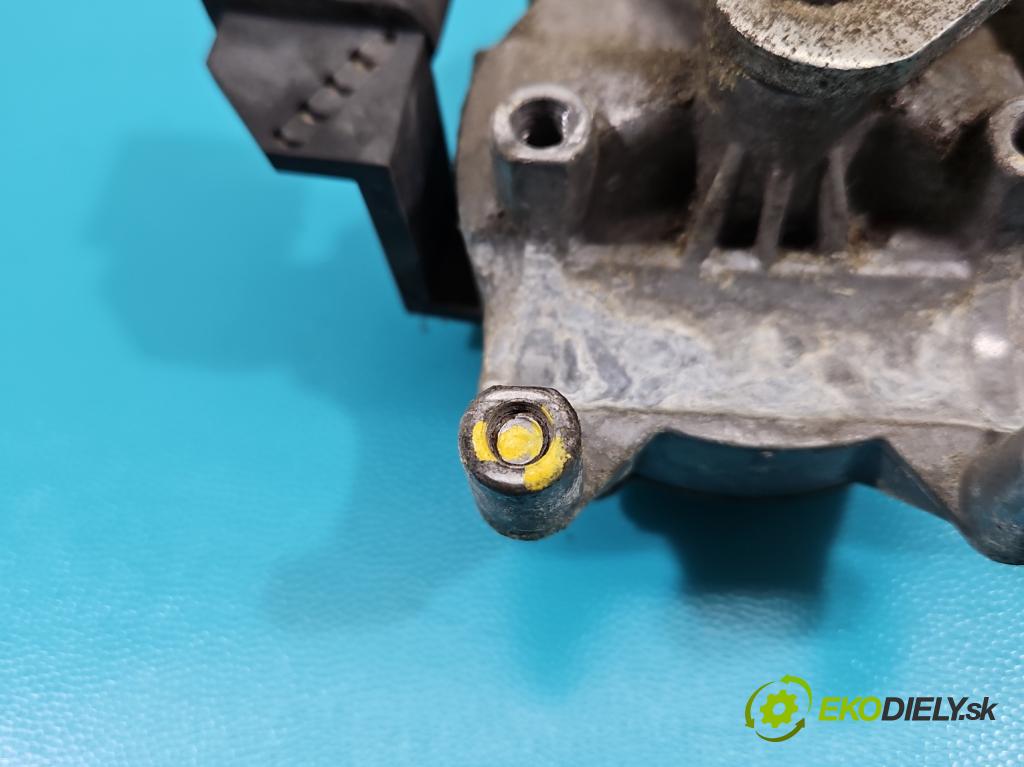 Mercedes A W169 2004-2012 1.5 95 HP manual 70 kW 1498 cm3 5- motor stieračov predné A1698200300
