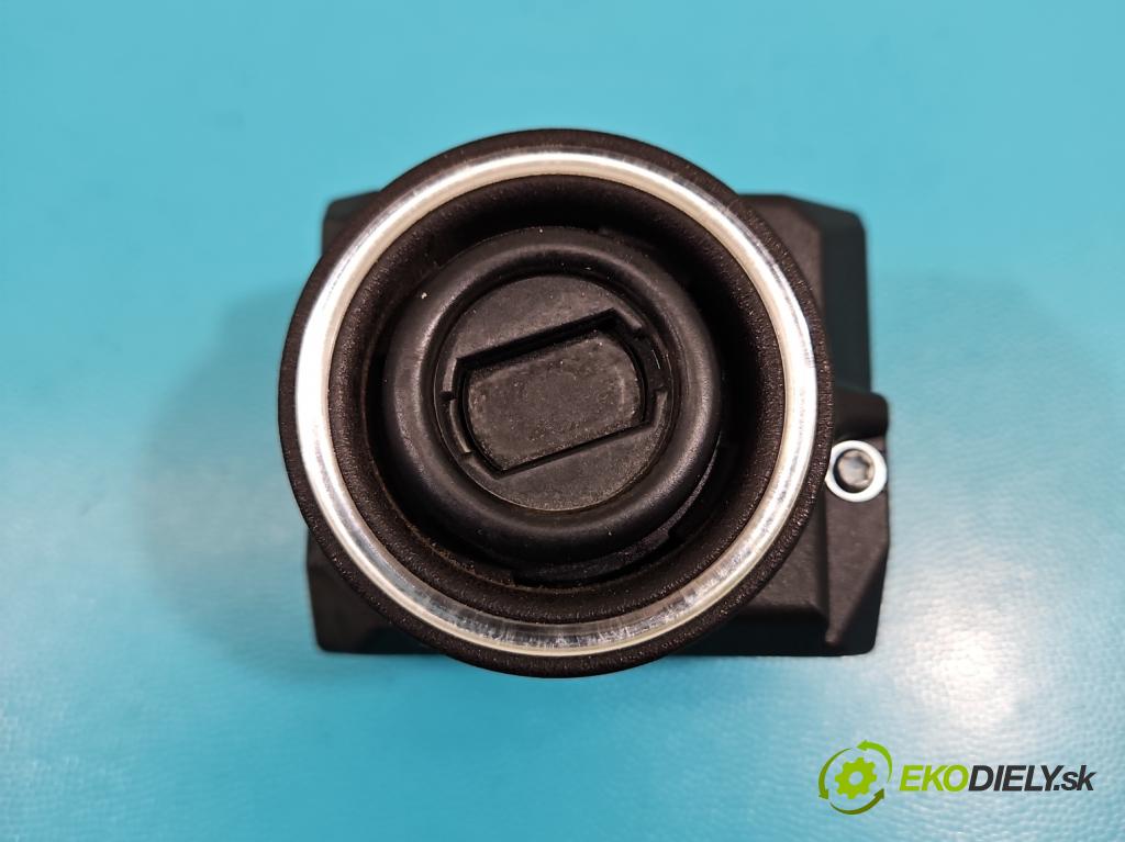 Mercedes ML W164 2005-2011 3.0 cdi (642940) 224hp automatic 165 kW 2987 cm3 5- Spínačka A1645451308 (Spínacia skrinka)