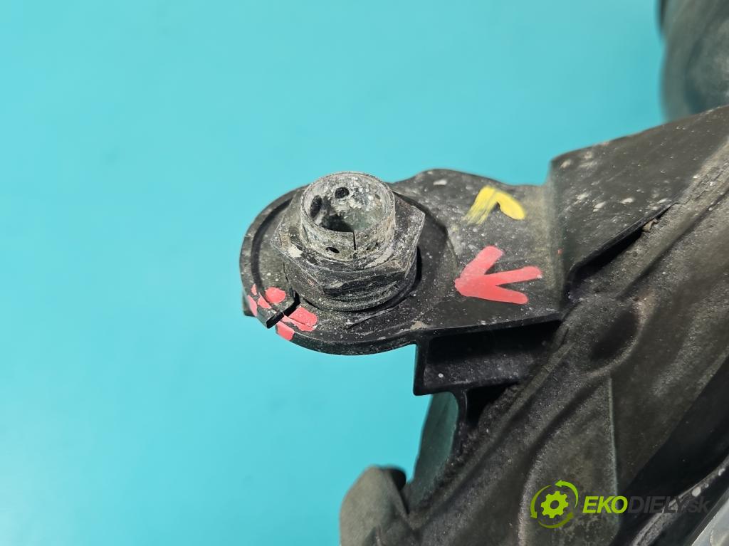 Mercedes ML W164 2005-2011 3.0 cdi 642940 224hp automatic 165 kW 2987 cm3 5- Reflektor: ľavý  (Kľučka dverí ostatné)