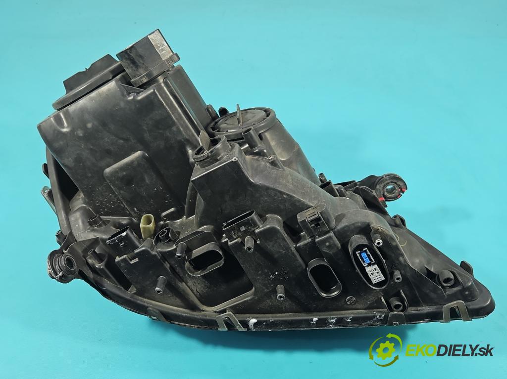 Mercedes ML W164 2005-2011 3.0 cdi 642940 224hp automatic 165 kW 2987 cm3 5- Reflektor: ľavý  (Kľučka dverí ostatné)