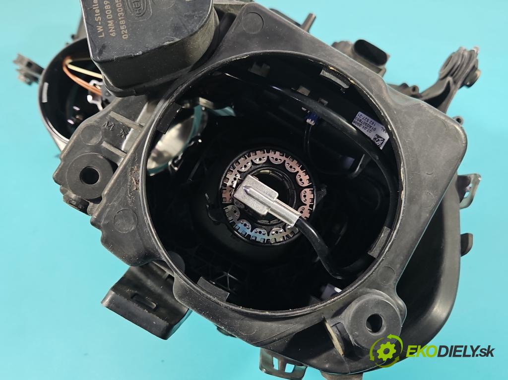 Mercedes ML W164 2005-2011 3.0 cdi 642940 224hp automatic 165 kW 2987 cm3 5- Reflektor: ľavý  (Kľučka dverí ostatné)