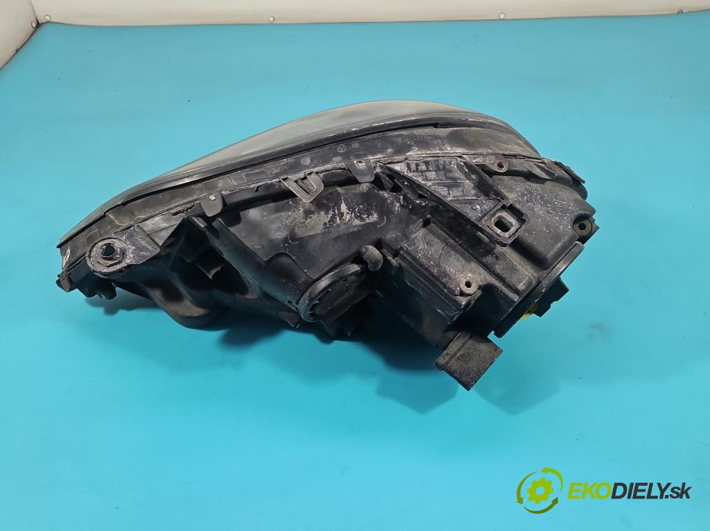 Mercedes ML W164 2005-2011 3.0 cdi (642940) 224hp automatic 165 kW 2987 cm3 5- Reflektor: pravý  (Svetlo predné pravé)