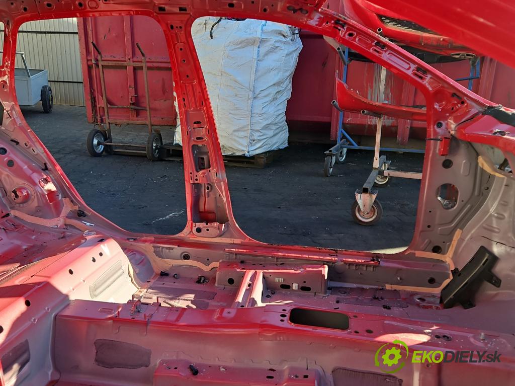 Seat Ibiza V KJ 2017- 1.0 TSI 95 hp manual 70 kW 999 cm3 5- práh levý  (Karoserie ostatní)