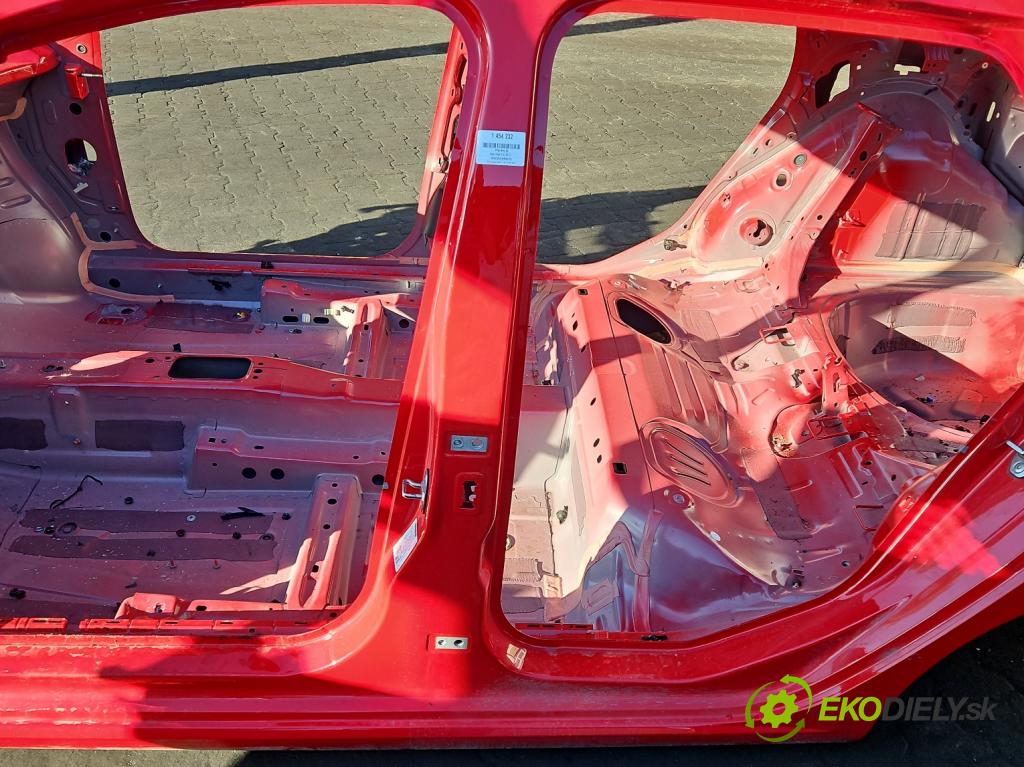 Seat Ibiza V KJ 2017- 1.0 TSI 95 hp manual 70 kW 999 cm3 5- práh levý  (Karoserie ostatní)