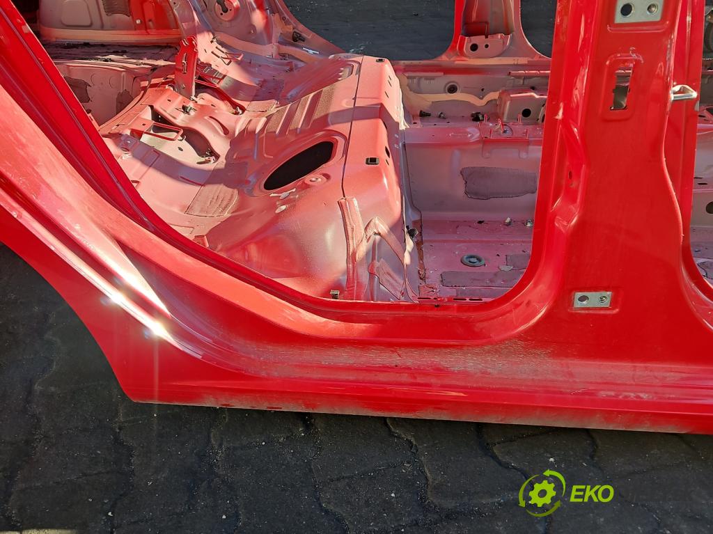 Seat Ibiza V KJ 2017- 1.0 TSI 95 hp manual 70 kW 999 cm3 5- práh pravý  (Ostatní)