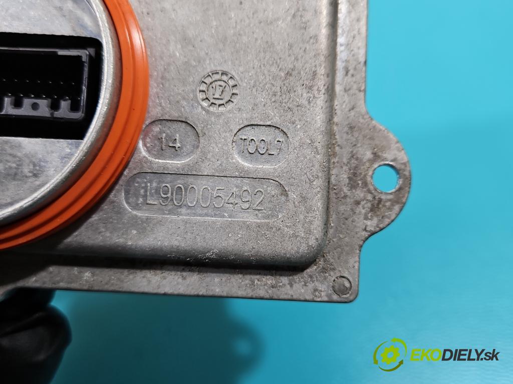 Ford Mondeo Mk5 2014-2022 2.0 tdci 179KM automatic 132 kW 1997 cm3 5- střídač: xenon 90005492 (Riadiaca jednotka xenónu)