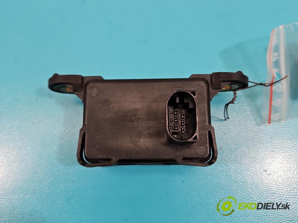 Suzuki Grand Vitara II 2005-2014 2.0 16V 140 hp manual 103 kW 1995 cm3 5- snímač ESP 33945-65J0