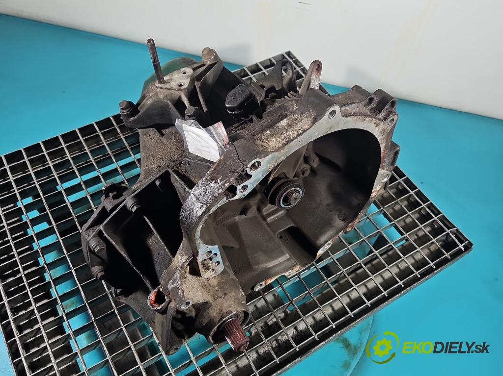 Mitsubishi Carisma 1.6 16V 90 HP manual 66 kW 1597 cm3 5- prevodovka stupeň,rýchlosť manual JB3254