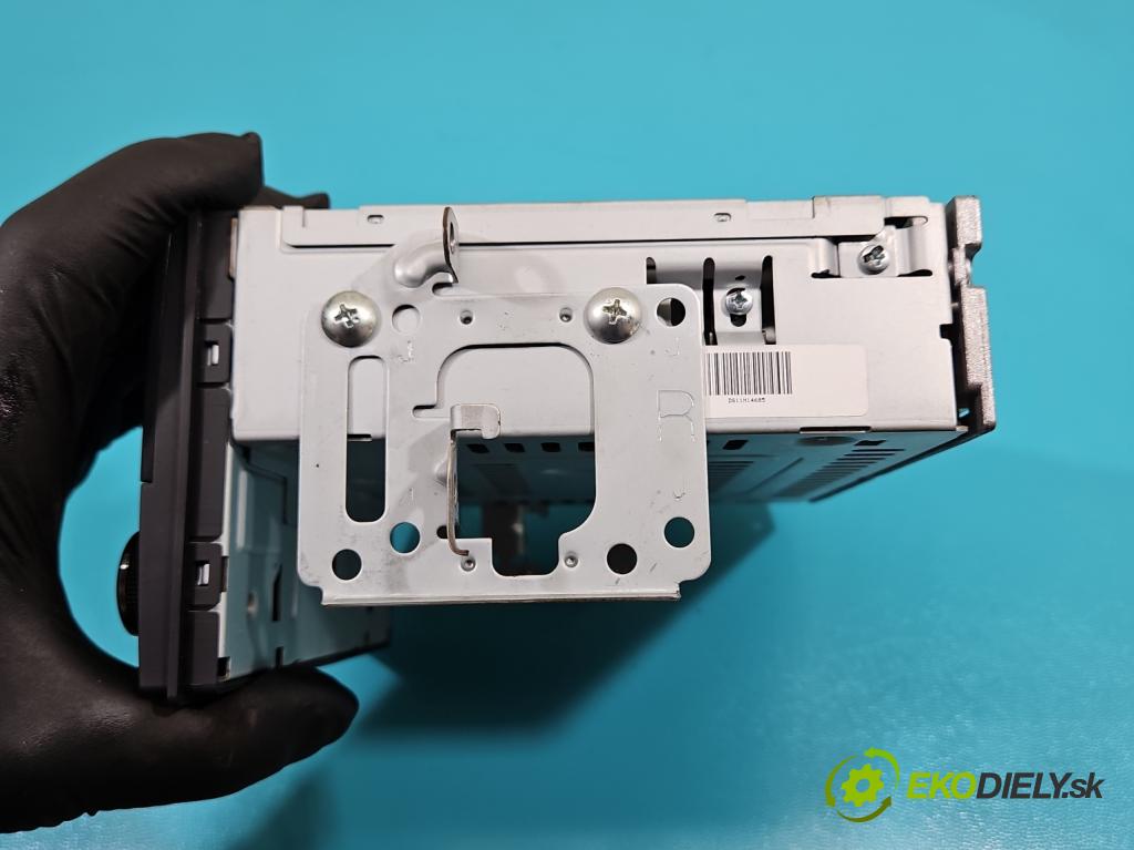 Nissan Qashqai I J10 2006-2013 2.0 16V 141 HP manual 104 kW 1997 cm3 5- Radio originál 28185BH30A
