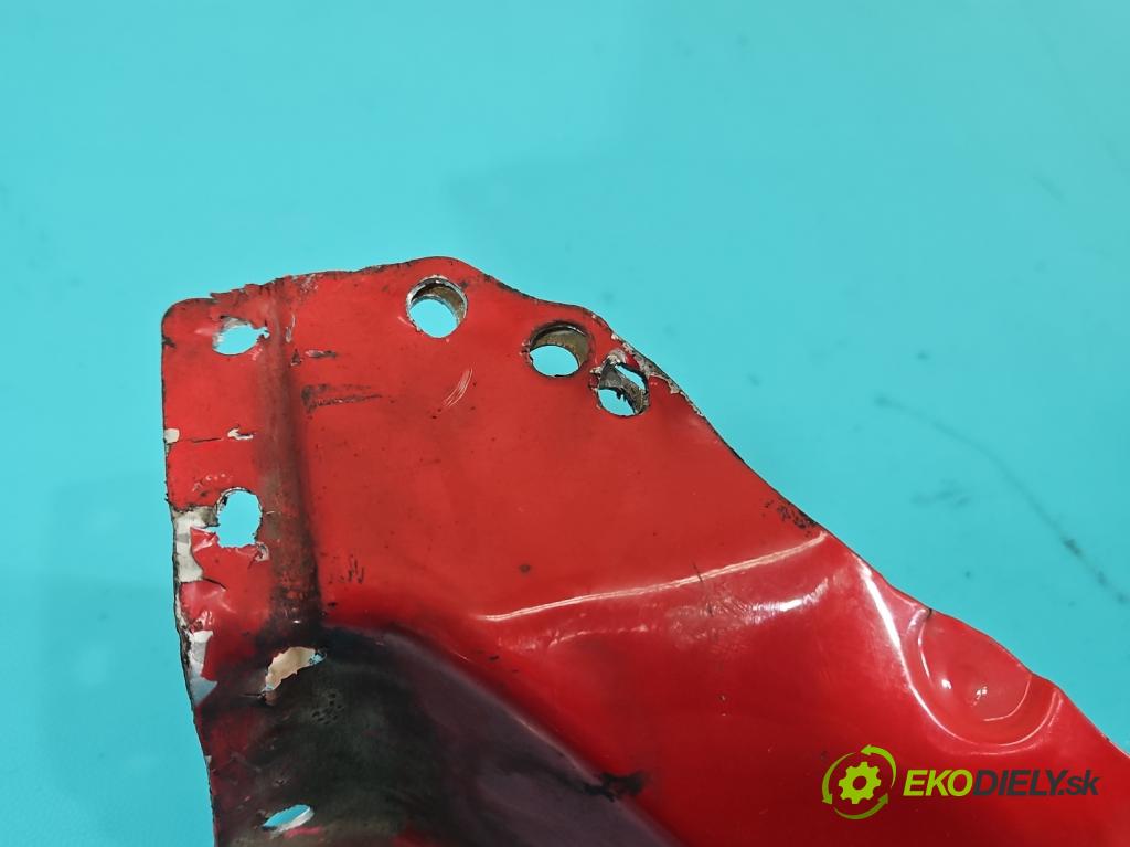 Toyota Aygo 2005-2014 1.0 VVTi 68 hp manual 50 kW 998 cm3 5- stěna přední  (Výztuhy přední)