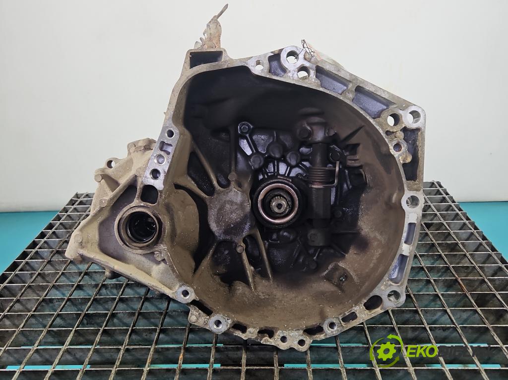 Toyota Aygo 2005-2014 1.0 VVTi 68 HP manual 50 kW 998 cm3 5- prevodovka stupeň,rýchlosť manual 20TT01
