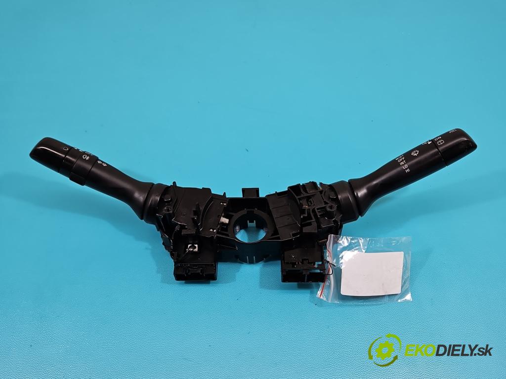 Toyota Aygo 2005-2014 1.0 VVTi 68 HP manual 50 kW 998 cm3 5- prepínač komplex: 173848 (Prepínacie páčky pod volantom)