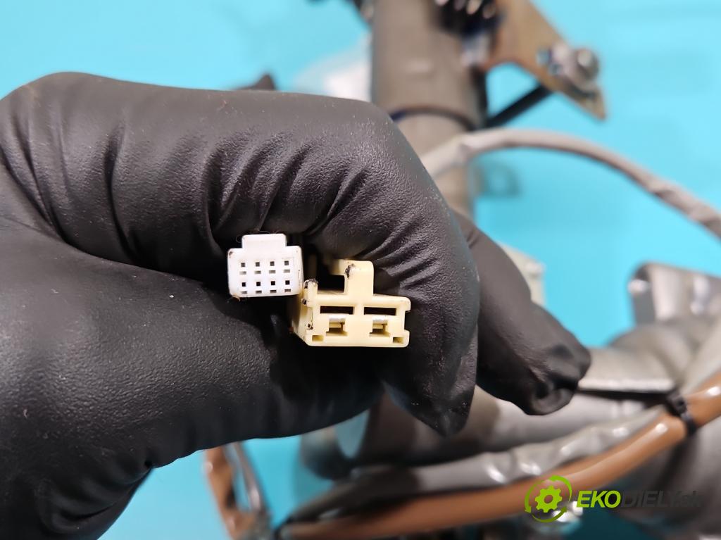 Toyota Aygo 2005-2014 1.0 VVTi 68 HP manual 50 kW 998 cm3 5- čerpadlo posilovač 45250-0H010-00 (Servočerpadlo, pumpa riadenia)