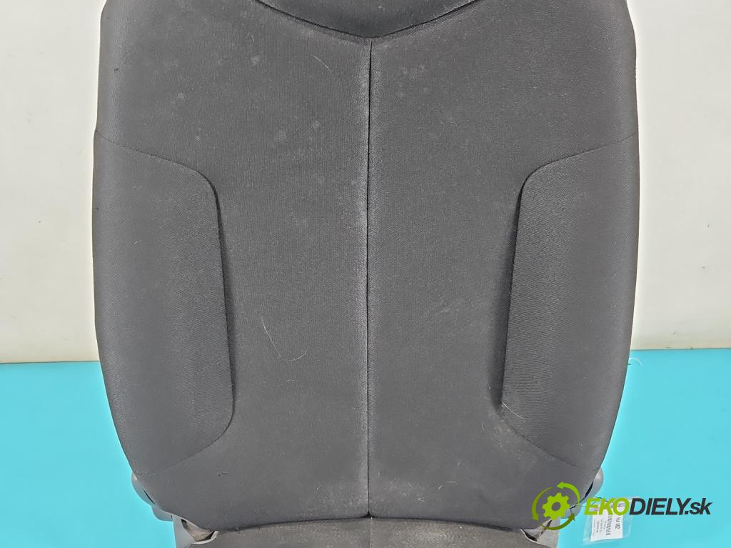 Toyota Aygo 2005-2014 1.0 VVTi 68 HP manual 50 kW 998 cm3 5- Sedačka pravý  (Sedadlo)